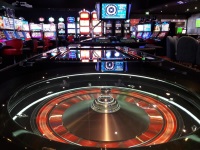Univerzalni slotovi kazino bonus kod bez depozita 2024