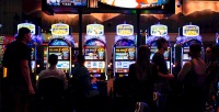 Da li commerce casino ima slotove, kazina u blizini paso roblesa
